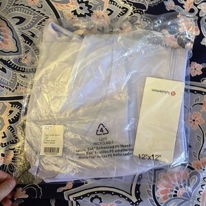 Lulu shorts size 6, 4 inch seam, brand new, pastel blue